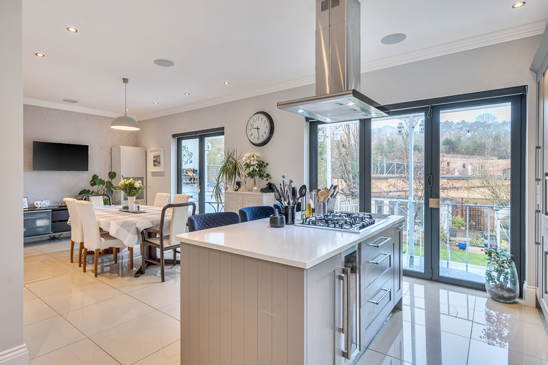 Kitchen- click for photo gallery